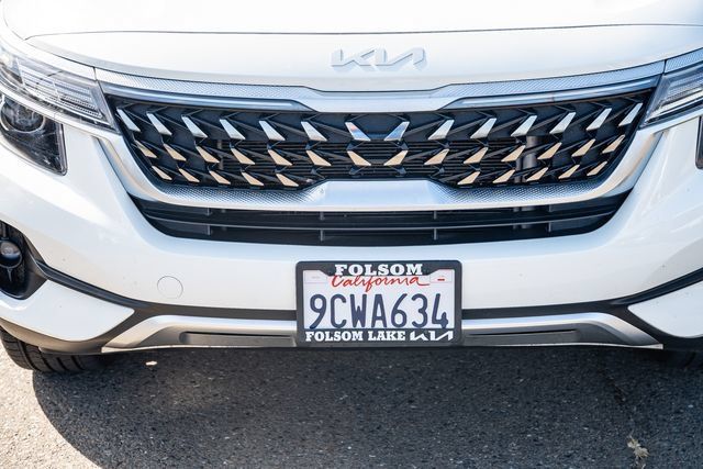 Used 2023 Kia Seltos Nightfall Edition AWD/4WD image 8