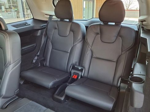 Certified 2023 Volvo XC90 T8 Ultimate w/ Protection Package Premier AWD/4WD image 9