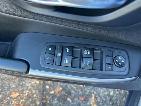 Used 2021 Jeep Cherokee Latitude image 15