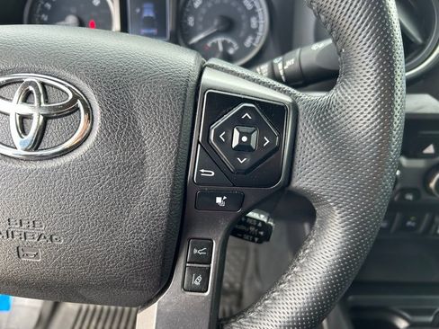 Used 2021 Toyota Tacoma TRD Off-Road w/ Technology Package image 24