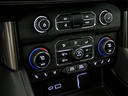 Certified 2023 Chevrolet Tahoe High Country image 26