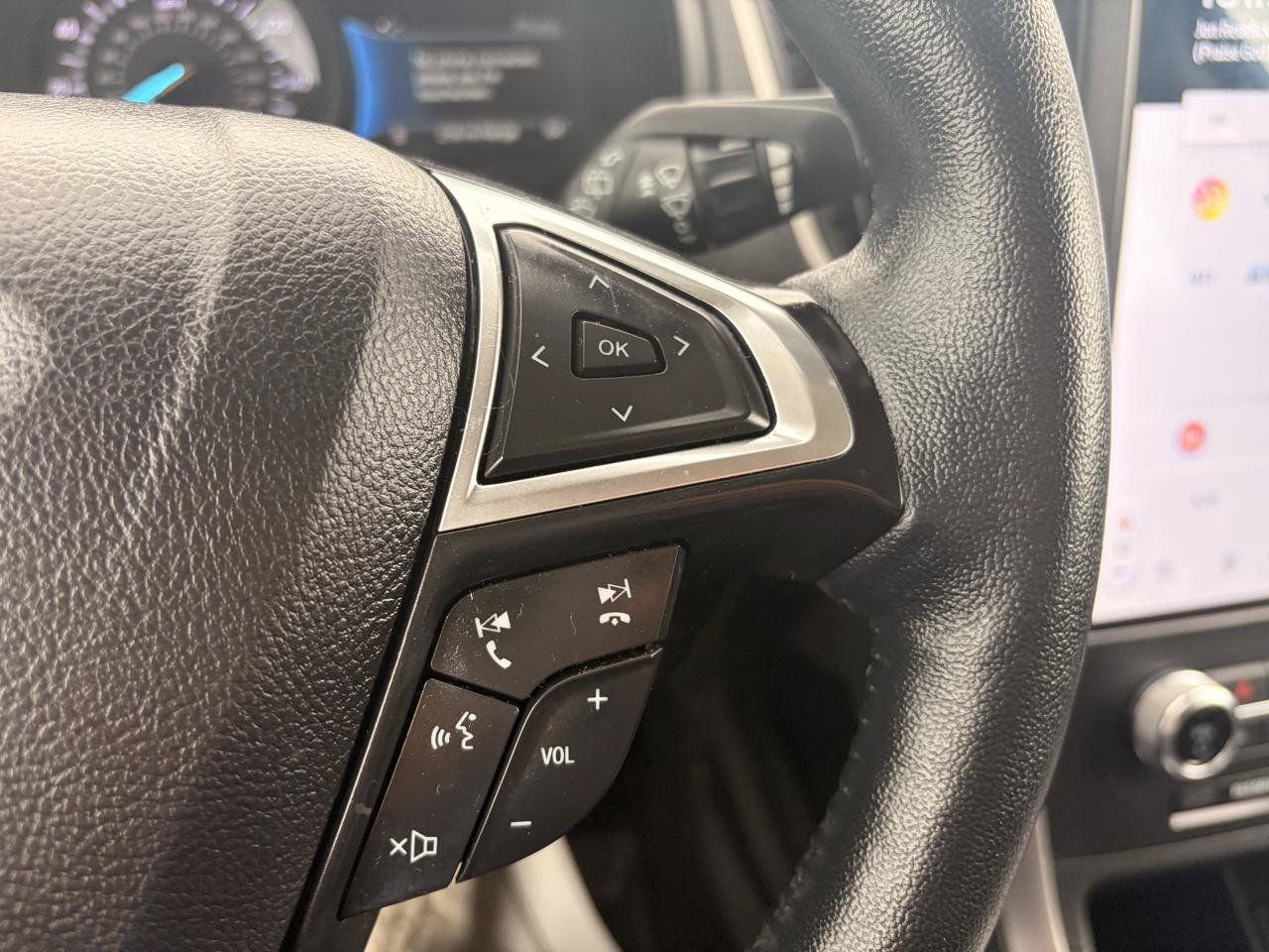 Used 2024 Ford Edge SEL w/ Convenience Package AWD/4WD image 19