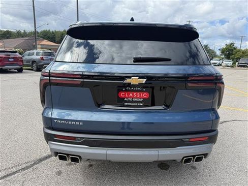New 2026 Chevrolet Traverse LT w/ LPO, Floor Liner Package image 5