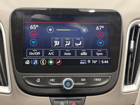 Used 2022 Chevrolet Malibu LT image 19