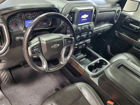 Used 2020 Chevrolet Silverado 1500 LT Trail Boss image 10