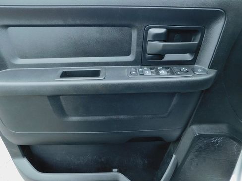 Used 2024 RAM 3500 Tradesman w/ Chrome Appearance Group image 26