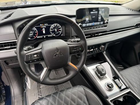 Used 2024 Mitsubishi Outlander SEL AWD/4WD image 26