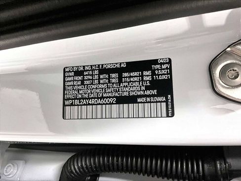 Used 2024 Porsche Cayenne S image 36