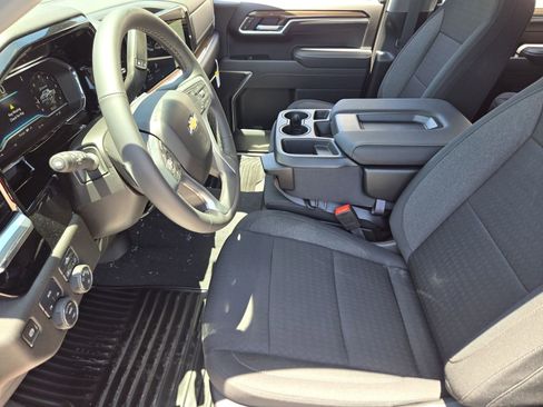 New 2025 Chevrolet Silverado 1500 LT AWD/4WD image 9
