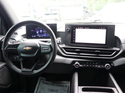 Used 2024 Chevrolet Silverado EV W/T AWD/4WD image 17
