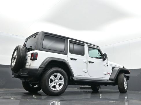 Certified 2022 Jeep Wrangler Unlimited Sport image 36