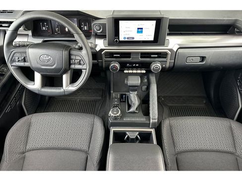 New 2026 Toyota 4Runner SR5 AWD/4WD image 14