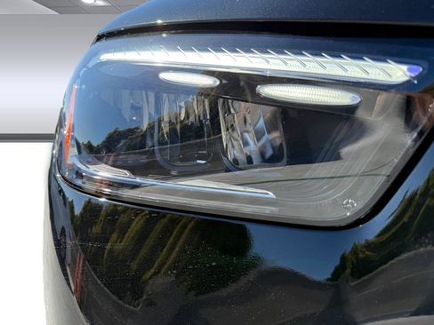 New 2026 Mercedes-Benz GLE 580 4MATIC image 8