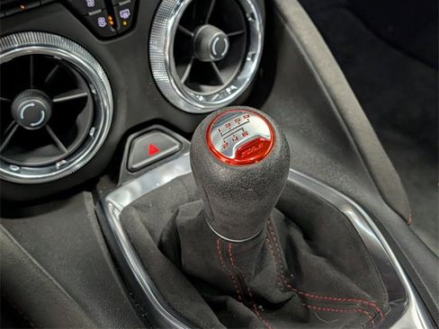 Used 2018 Chevrolet Camaro ZL1 image 31
