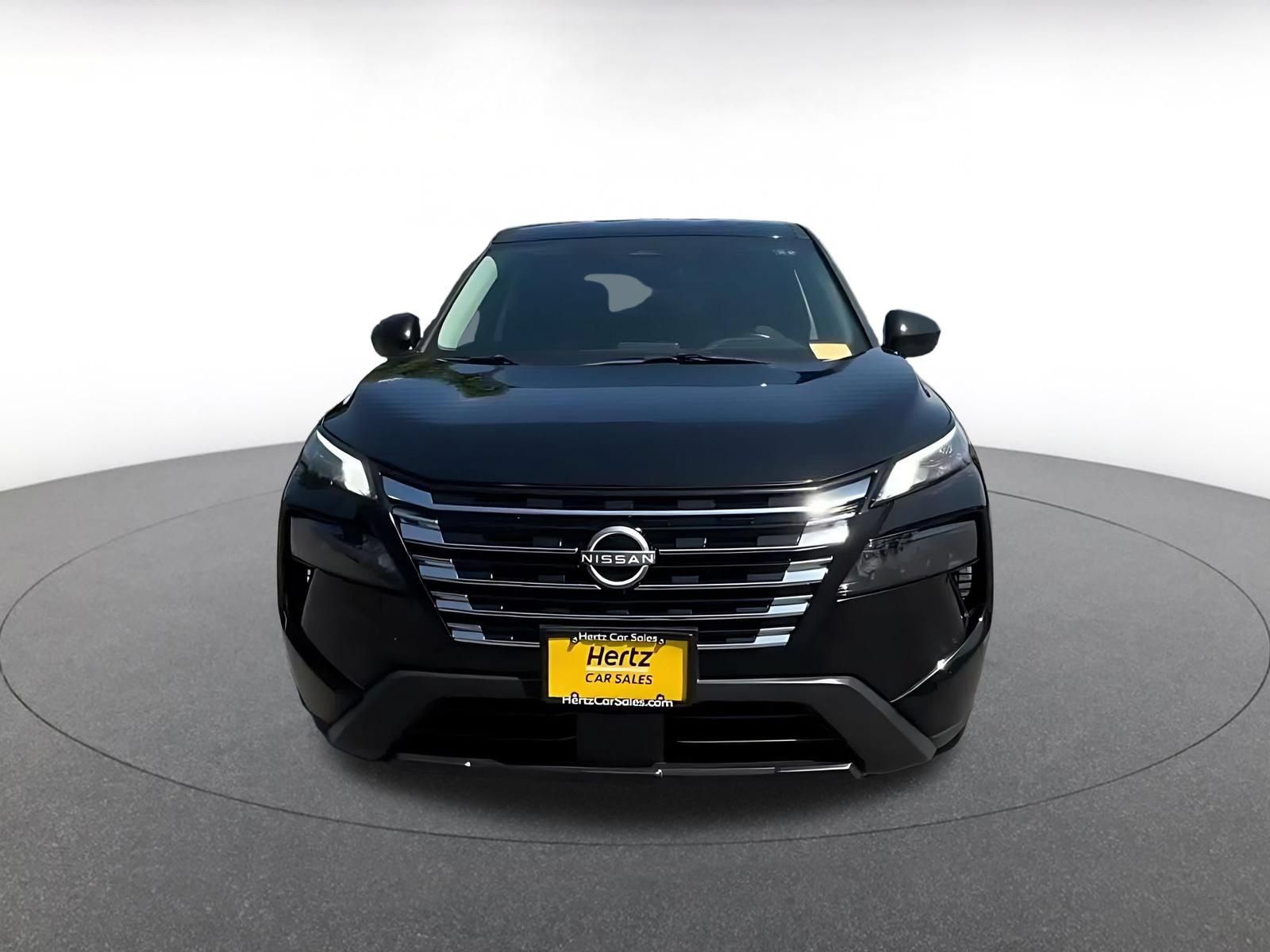 Used 2025 Nissan Rogue SV AWD/4WD image 4