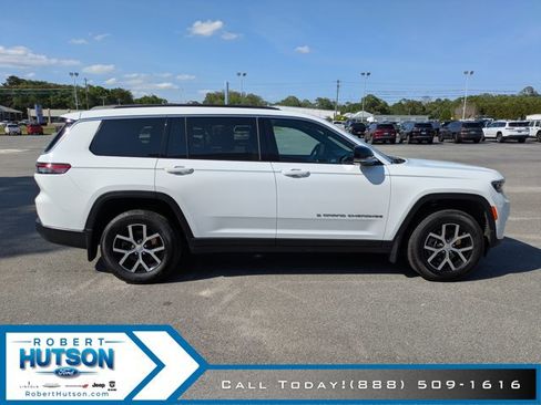 Used 2025 Jeep Grand Cherokee L Limited w/ Luxury Tech Group II AWD/4WD image 5