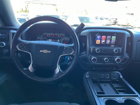 Used 2018 Chevrolet Silverado 1500 LT w/ Redline Edition AWD/4WD image 13