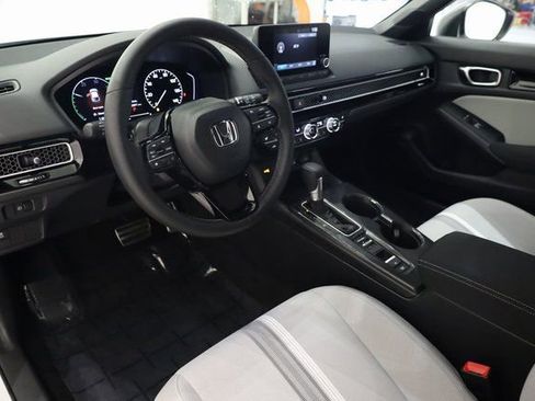 Used 2025 Honda Civic Sport image 12