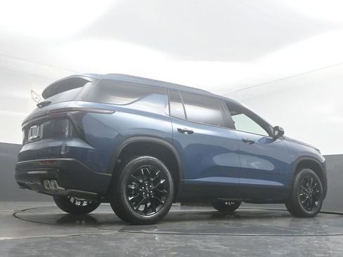 New 2026 Chevrolet Traverse LT w/ Midnight/Sport Edition AWD/4WD image 12