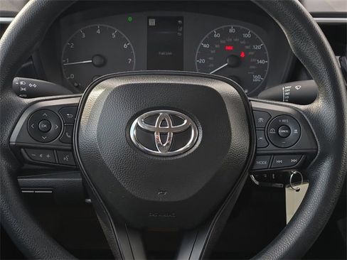 Certified 2025 Toyota Corolla LE image 25