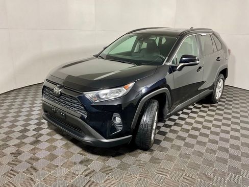 Used 2021 Toyota RAV4 XLE image 8