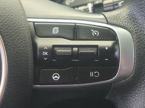 Used 2021 Kia K5 LXS FWD image 14