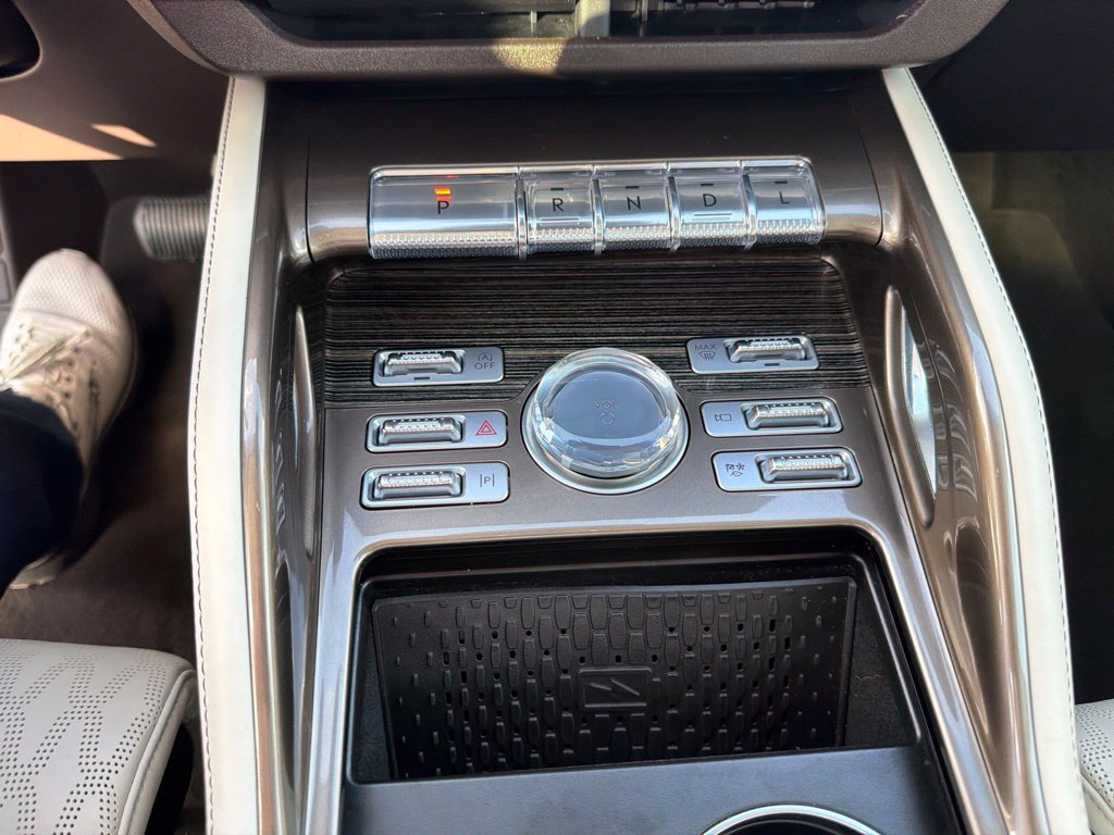 Used 2024 Lincoln Nautilus Black Label w/ Jet Appearance Package (87T) AWD/4WD image 28
