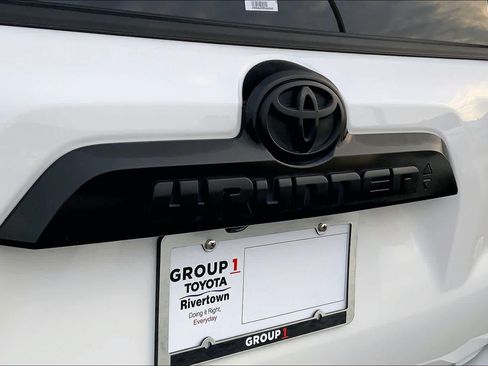 Used 2023 Toyota 4Runner TRD Off-Road Premium w/ Off Road Premium Plus Package AWD/4WD image 30