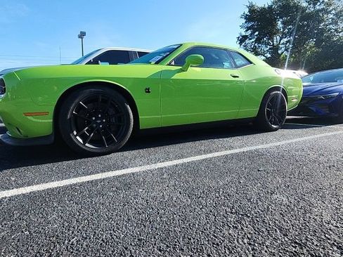 Used 2019 Dodge Challenger R/T Scat Pack w/ Shaker Package RWD image 1