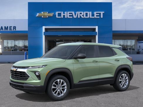New 2026 Chevrolet TrailBlazer LS w/ LS Convenience Package FWD image 2