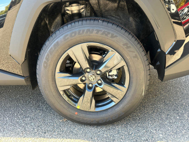 New 2026 Toyota RAV4 LE AWD/4WD image 13