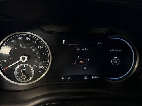 Used 2023 Genesis G70 3.3T w/ Sport Advanced Package image 21