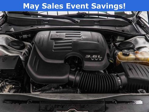 Used 2020 Dodge Charger SXT w/ Leather Interior Group RWD image 16