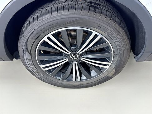 Used 2024 Volkswagen Tiguan Wolfsburg Edition AWD/4WD image 36