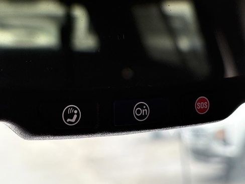 Used 2016 Chevrolet Silverado 1500 LT image 23