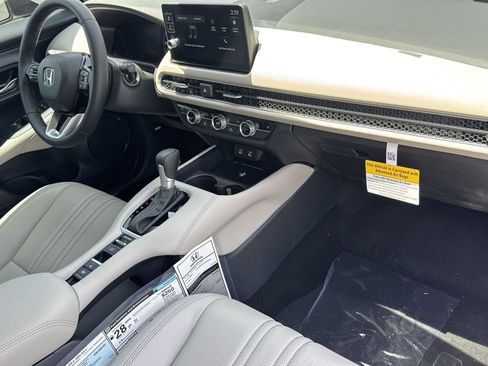 New 2026 Honda HR-V EX-L image 7