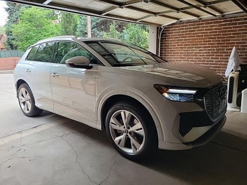 Used 2023 Audi Q4 e-tron Premium Plus w/ Premium Plus AWD/4WD image 20