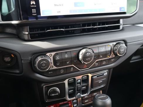 New 2026 Jeep Gladiator Rubicon w/ Safety Group AWD/4WD image 13