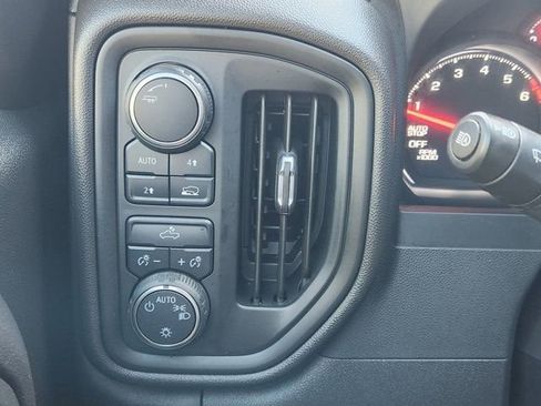 Used 2023 Chevrolet Silverado 1500 Custom image 24