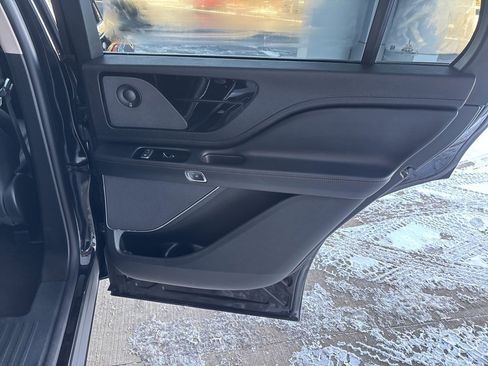 Used 2024 Lincoln Aviator Reserve image 33