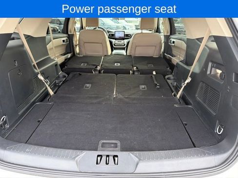 Used 2024 Ford Explorer XLT w/ Equipment Group 202A AWD/4WD image 25