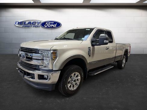 Used 2018 Ford F350 Lariat w/ Chrome Package image 1