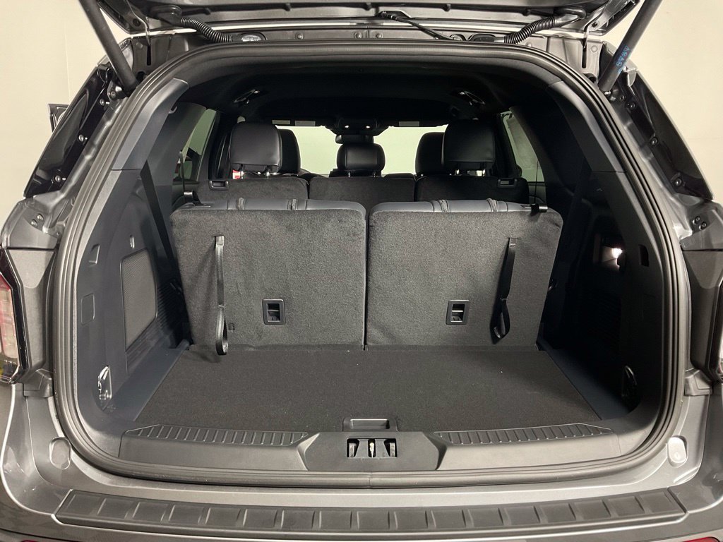 New 2027 Ford Explorer ST-Line w/ Premium Package RWD image 11