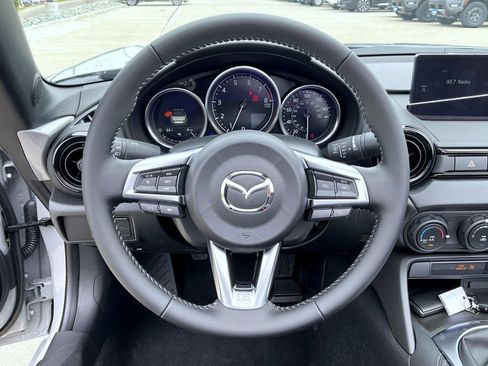 New 2026 MAZDA MX-5 Miata Club w/ Weather Package RWD image 14