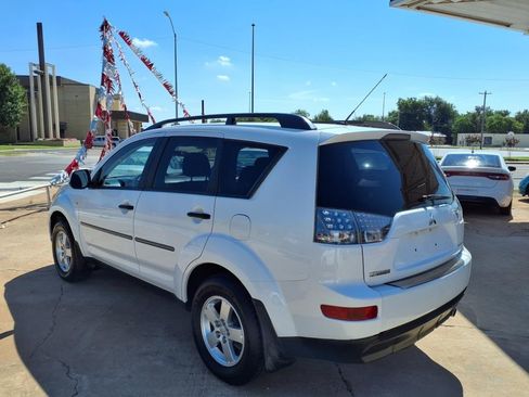 Used 2007 Mitsubishi Outlander ES image 3