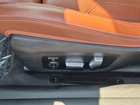 Used 2022 BMW M4 Coupe w/ Executive Package RWD image 17