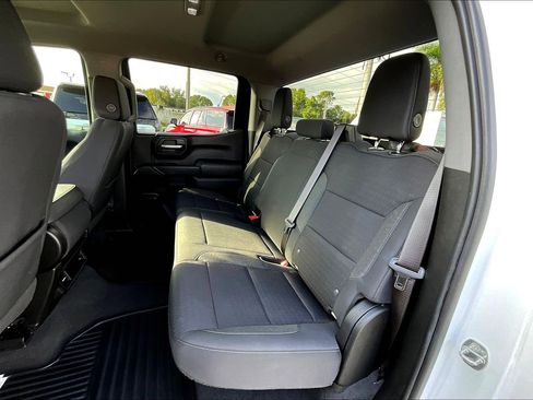 Used 2022 Chevrolet Silverado 1500 Custom image 10