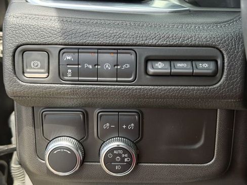 Used 2021 GMC Yukon Denali RWD image 25
