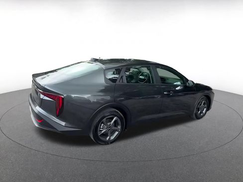 Used 2026 Kia K4 FWD image 12