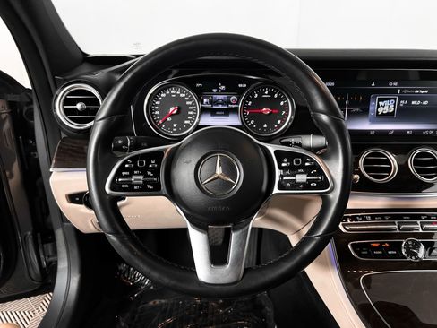 Used 2019 Mercedes-Benz E 450 4MATIC Sedan image 24